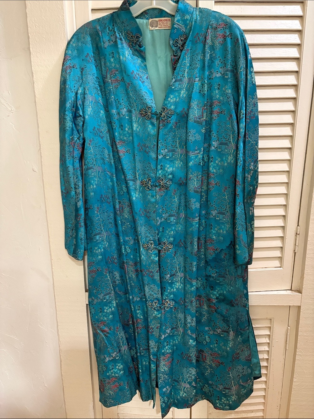 Silk-Feel Turquoise Floral Robe with Frog Closures